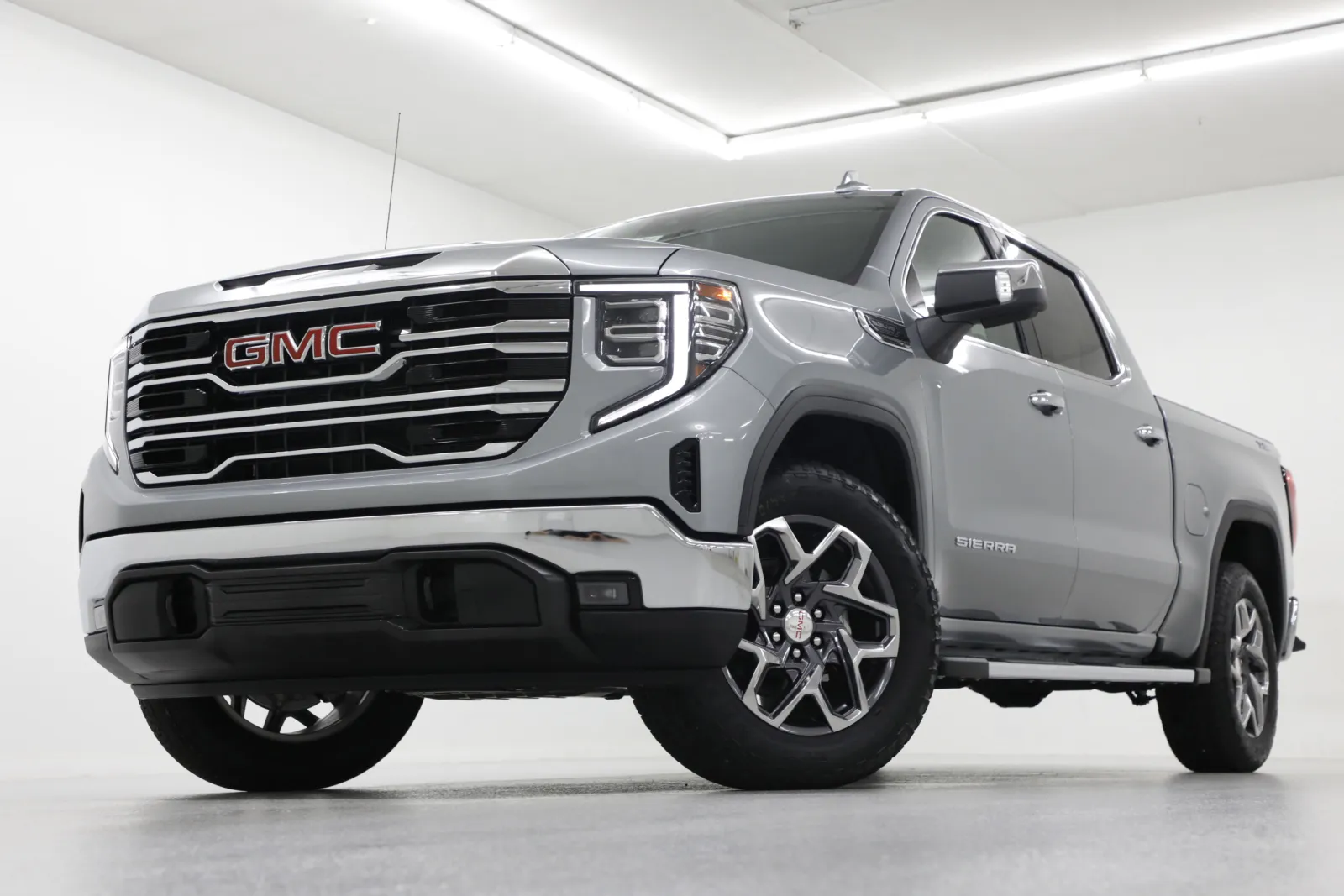 Gray 2026 GMC Sierra 1500 SLT for sale in Clinton, MO