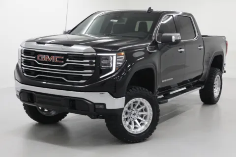 More photos of 2026 GMC Sierra 1500 SLT at Jim Falk Motors, MO