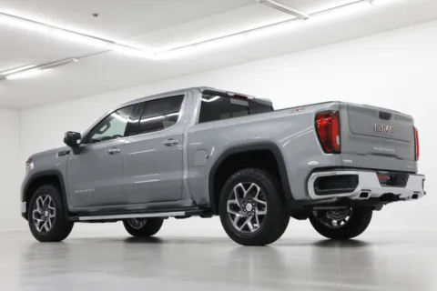 More photos of 2026 GMC Sierra 1500 SLT at Jim Falk Motors, MO