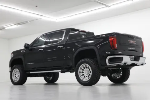 More photos of 2026 GMC Sierra 1500 SLT at Jim Falk Motors, MO