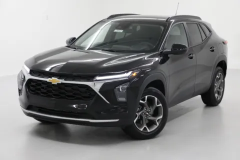 More photos of 2025 Chevrolet Trax LT at Jim Falk Motors, MO