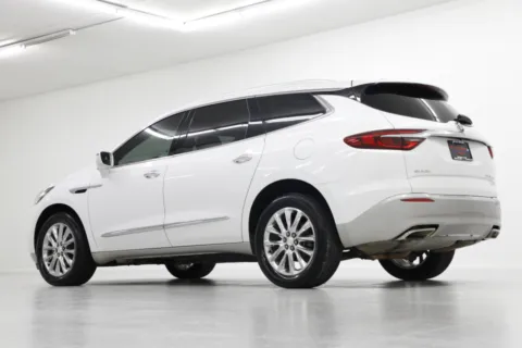 More photos of 2018 Buick Enclave Premium at Jim Falk Motors, MO
