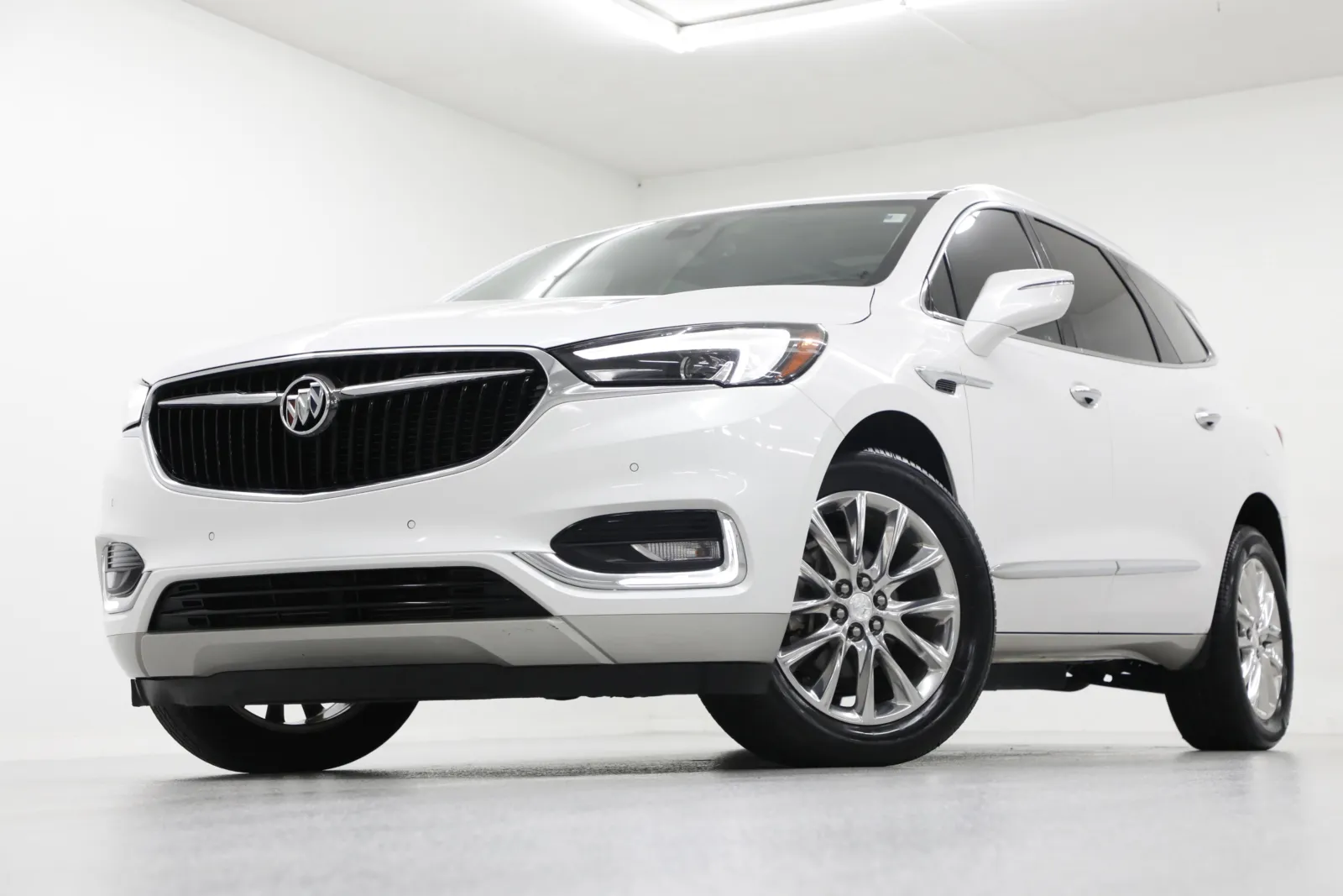 White 2018 Buick Enclave Premium for sale in Clinton, MO