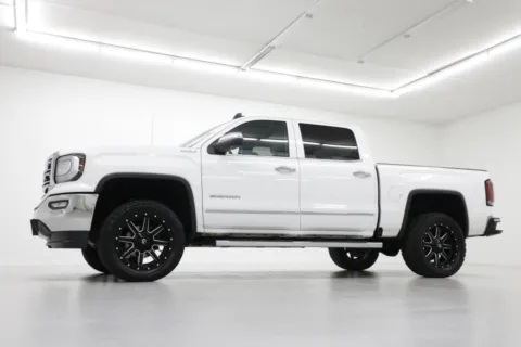 Photos of 2018 GMC Sierra 1500 SLT for sale in Clinton, MO at Jim Falk Motors