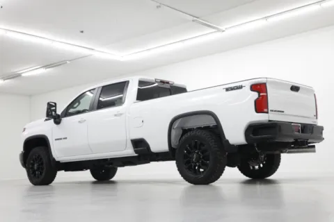 More photos of 2025 Chevrolet Silverado 3500HD LT at Jim Falk Motors, MO
