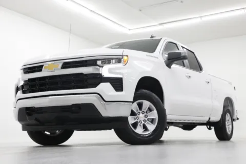 White 2026 Chevrolet Silverado 1500 LT for sale in Clinton, MO