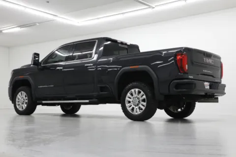 More photos of 2021 GMC Sierra 2500HD Denali at Jim Falk Motors, MO