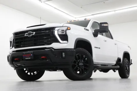 White 2025 Chevrolet Silverado 2500HD LT for sale in Clinton, MO