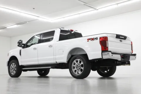 More photos of 2021 Ford Super Duty F-250 SRW LARIAT at Jim Falk Motors, MO