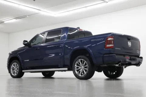 More photos of 2022 Ram 1500 Laramie at Jim Falk Motors, MO