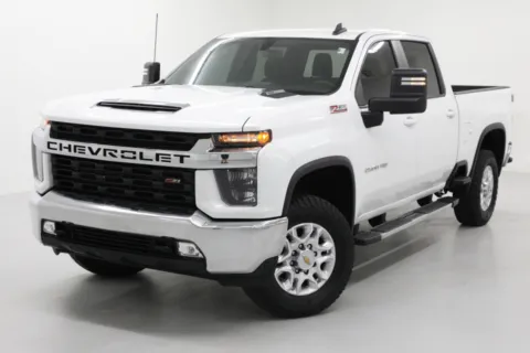 More photos of 2023 Chevrolet Silverado 2500HD LT at Jim Falk Motors, MO