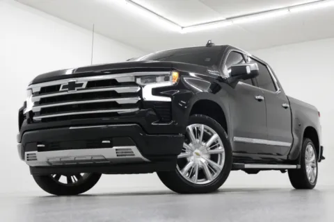 Black 2023 Chevrolet Silverado 1500 High Country for sale in Clinton, MO
