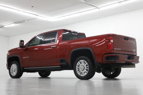 More photos of 2021 Chevrolet Silverado 2500HD High Country at Jim Falk Motors, MO