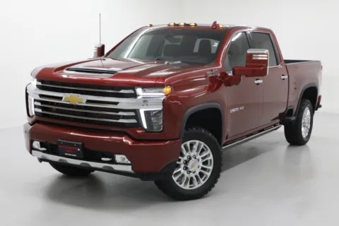 More photos of 2021 Chevrolet Silverado 2500HD High Country at Jim Falk Motors, MO