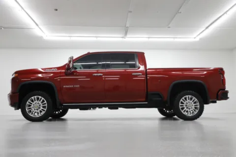 Another view of 2021 Chevrolet Silverado 2500HD High Country for sale in Clinton, MO at Jim Falk Motors