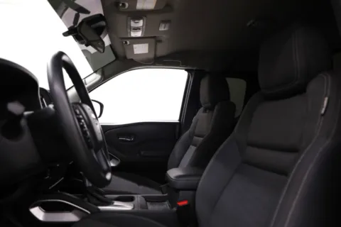 More photos of 2022 Nissan Frontier SV at Jim Falk Motors, MO