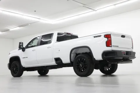 More photos of 2025 Chevrolet Silverado 3500HD LT at Jim Falk Motors, MO