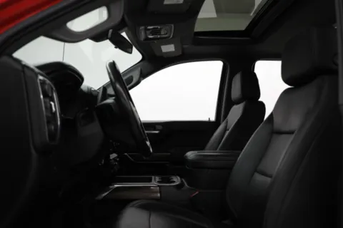 More photos of 2020 Chevrolet Silverado 1500 RST at Jim Falk Motors, MO