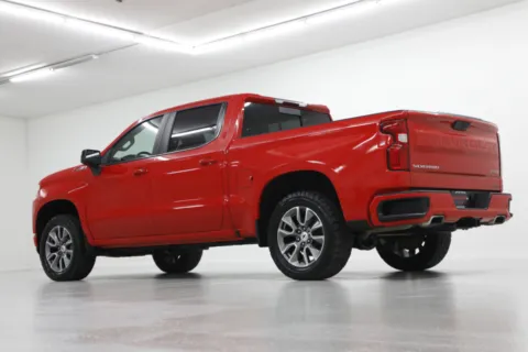 More photos of 2020 Chevrolet Silverado 1500 RST at Jim Falk Motors, MO