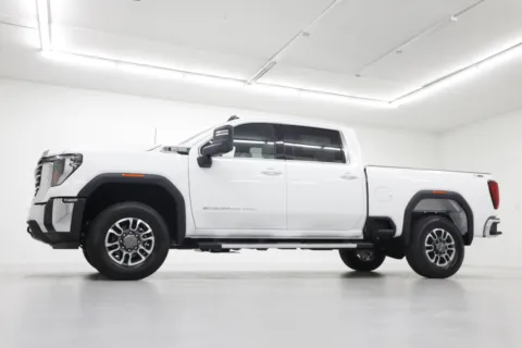 Photos of 2025 GMC Sierra 2500HD SLE for sale in Clinton, MO at Jim Falk Motors