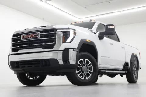 White 2025 GMC Sierra 2500HD SLE for sale in Clinton, MO
