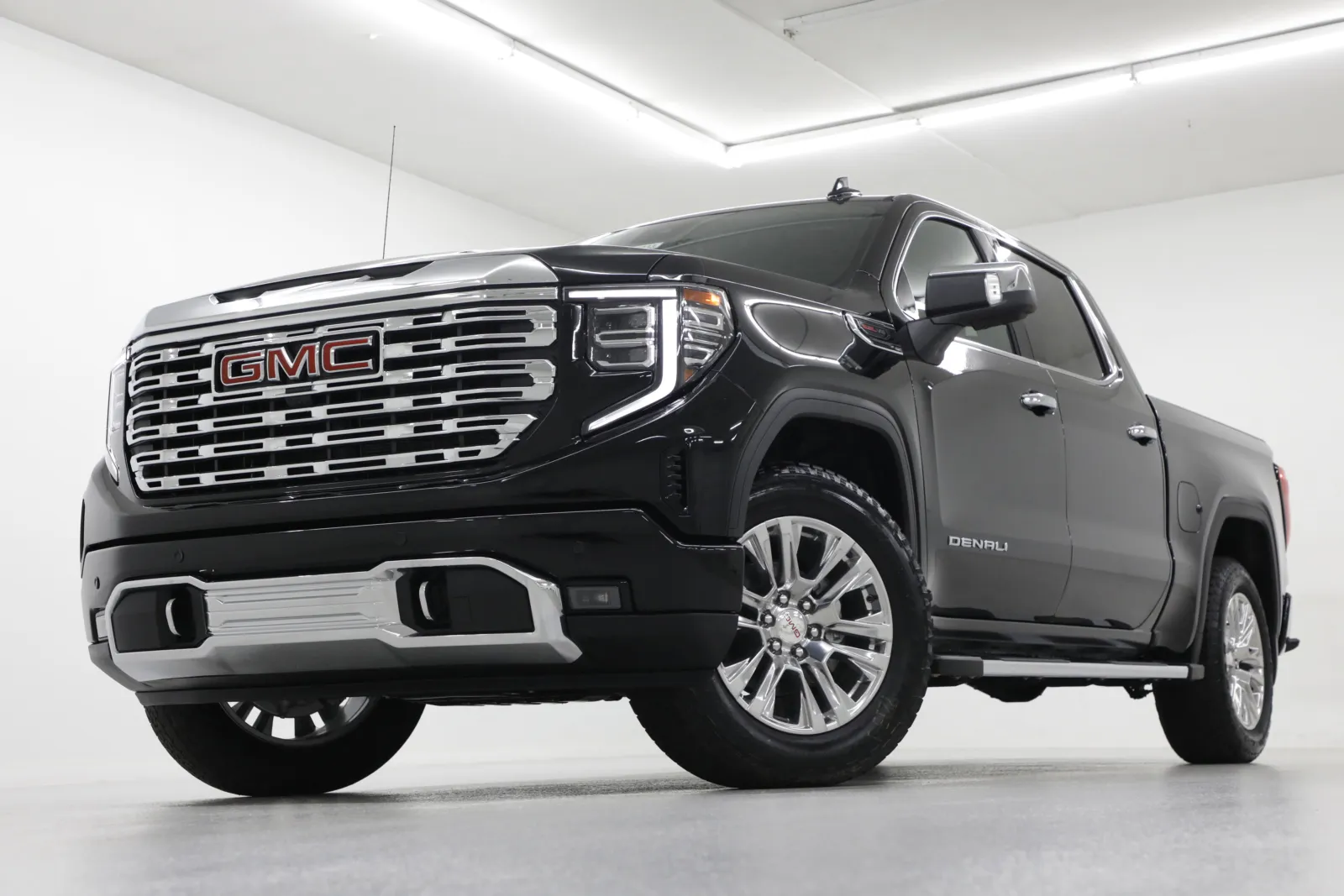 Black 2026 GMC Sierra 1500 Denali for sale in Clinton, MO