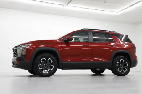 Photos of 2026 Chevrolet Equinox AWD ACTIV for sale in Clinton, MO at Jim Falk Motors
