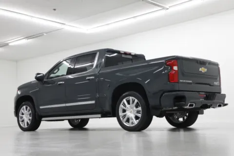 More photos of 2026 Chevrolet Silverado 1500 High Country at Jim Falk Motors, MO