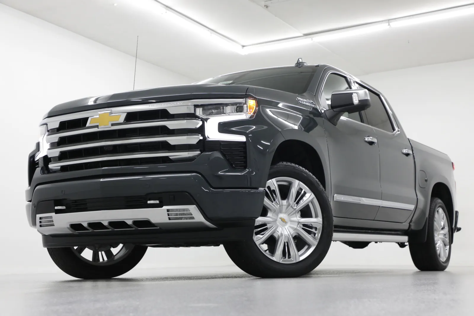 Gray 2026 Chevrolet Silverado 1500 High Country for sale in Clinton, MO