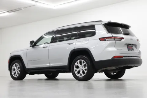 More photos of 2022 Jeep Grand Cherokee L Limited at Jim Falk Motors, MO