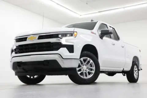 White 2026 Chevrolet Silverado 1500 LT for sale in Clinton, MO