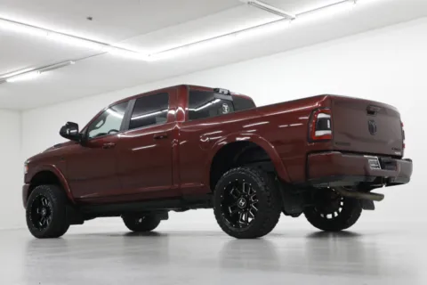 More photos of 2022 Ram 2500 Laramie at Jim Falk Motors, MO