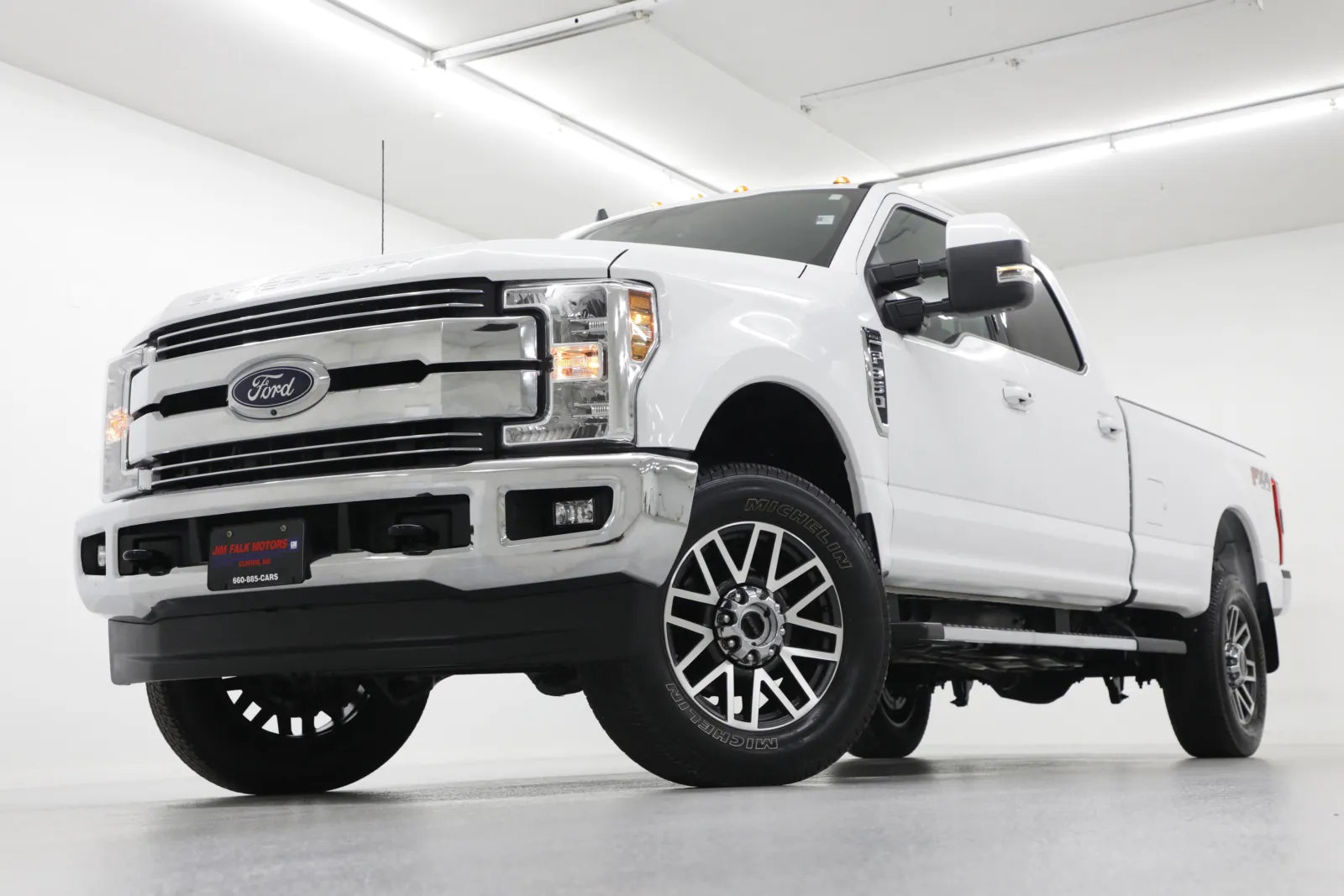 White 2019 Ford Super Duty F-350 SRW LARIAT for sale in Clinton, MO