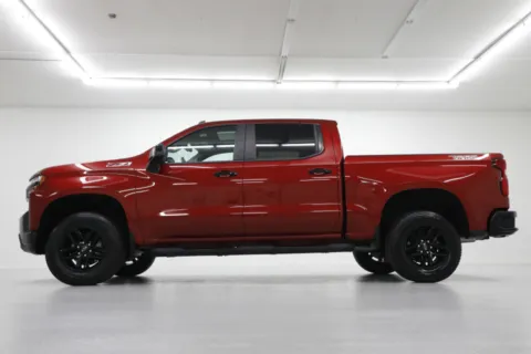 Another view of 2021 Chevrolet Silverado 1500 LT Trail Boss for sale in Clinton, MO at Jim Falk Motors