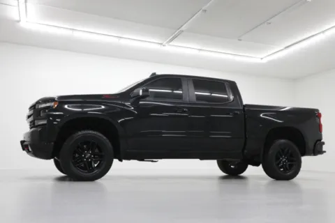 Photos of 2021 Chevrolet Silverado 1500 LT Trail Boss for sale in Clinton, MO at Jim Falk Motors