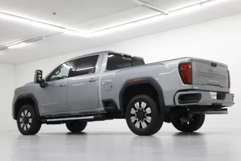 More photos of 2025 GMC Sierra 2500HD Denali at Jim Falk Motors, MO