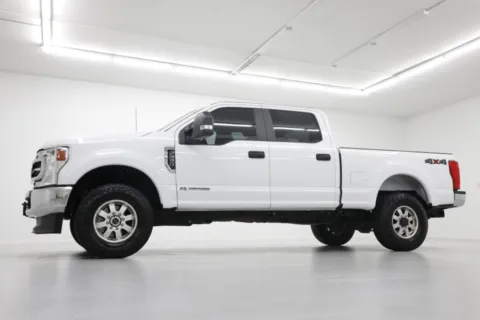 Photos of 2022 Ford Super Duty F-250 SRW XL for sale in Clinton, MO at Jim Falk Motors