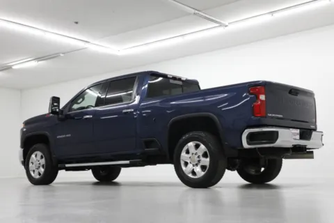 More photos of 2022 Chevrolet Silverado 2500HD LTZ at Jim Falk Motors, MO