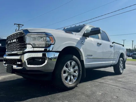 White 2020 Ram 3500 Limited for sale in Clinton, MO