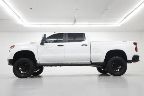 Another view of 2022 Chevrolet Silverado 1500 LT Trail Boss for sale in Clinton, MO at Jim Falk Motors