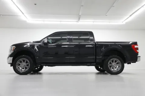 Another view of 2021 Ford F-150 LARIAT for sale in Clinton, MO at Jim Falk Motors