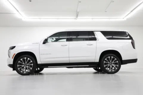 Another view of 2025 Chevrolet Suburban High Country for sale in Clinton, MO at Jim Falk Motors