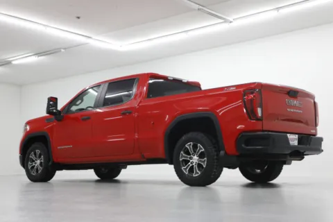 More photos of 2020 GMC Sierra 1500 at Jim Falk Motors, MO