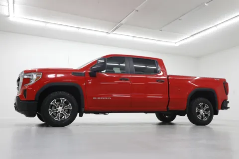 Photos of 2020 GMC Sierra 1500 for sale in Clinton, MO at Jim Falk Motors