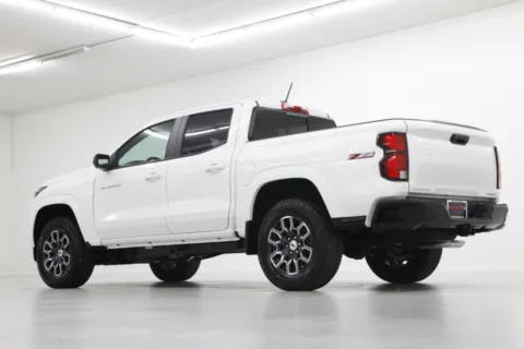 More photos of 2026 Chevrolet Colorado 4WD Z71 at Jim Falk Motors, MO