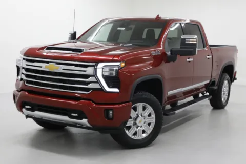 More photos of 2025 Chevrolet Silverado 2500HD High Country at Jim Falk Motors, MO
