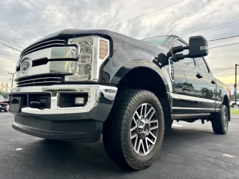 Black 2019 Ford Super Duty F-250 SRW LARIAT for sale in Clinton, MO