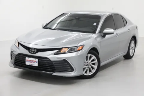 More photos of 2022 Toyota Camry LE at Jim Falk Motors, MO