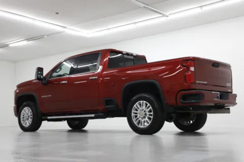 More photos of 2021 Chevrolet Silverado 2500HD High Country at Jim Falk Motors, MO