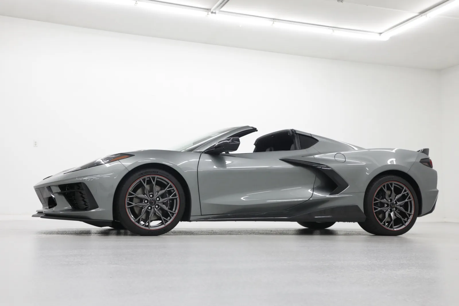 Used 2024 Chevrolet Corvette 1LT with VIN 1G1YA2D40R5124805 for sale in Kansas City